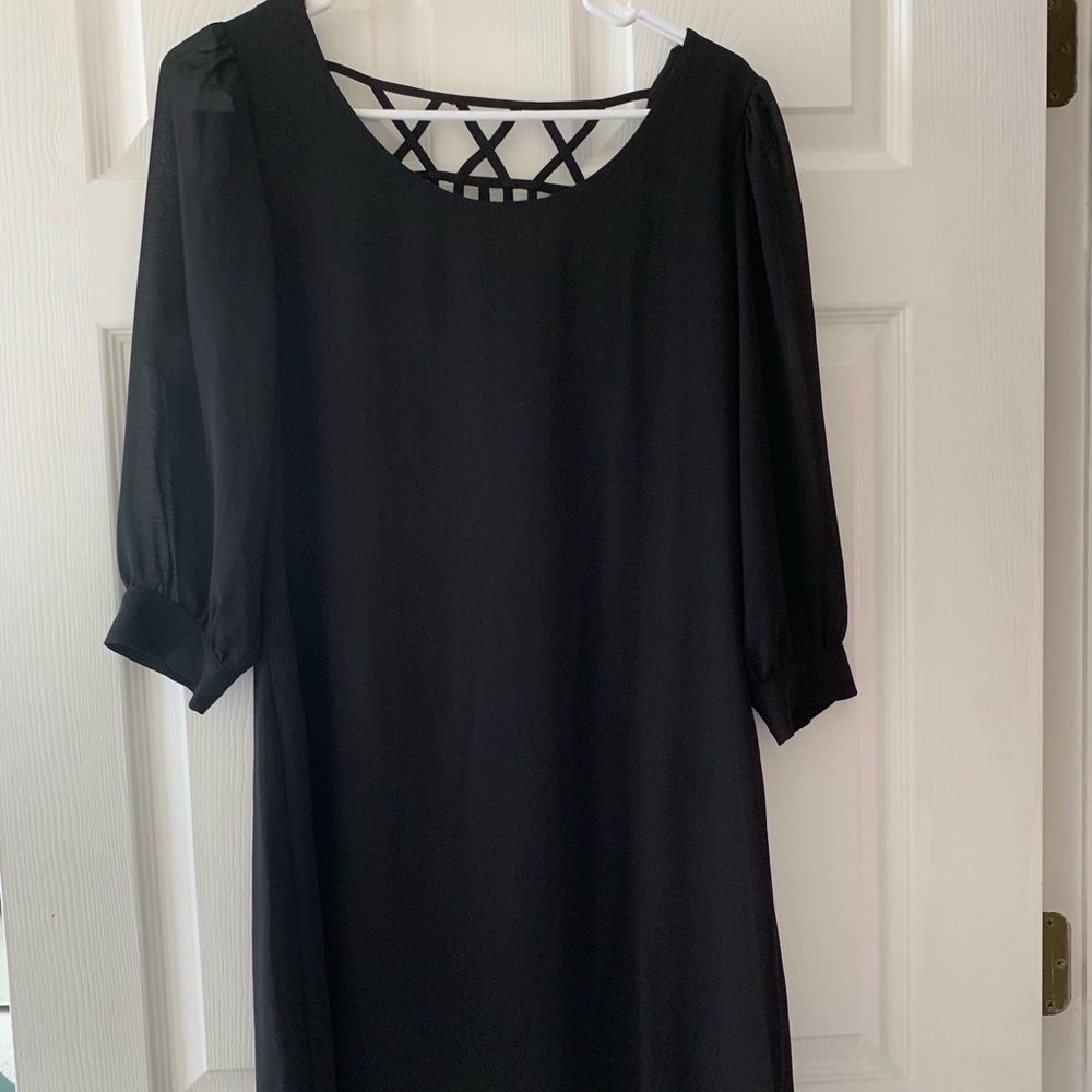 Pretty Black dress with sheer sleeves